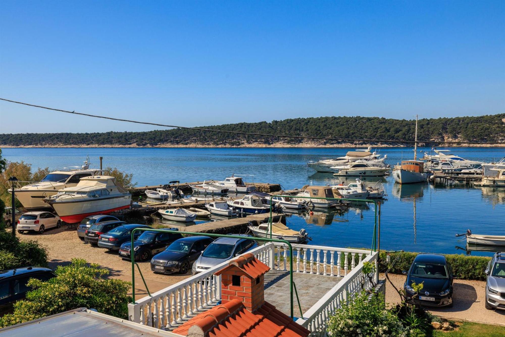 Apartments Near The Sea Barbat Barbat na Rabu Exterior photo